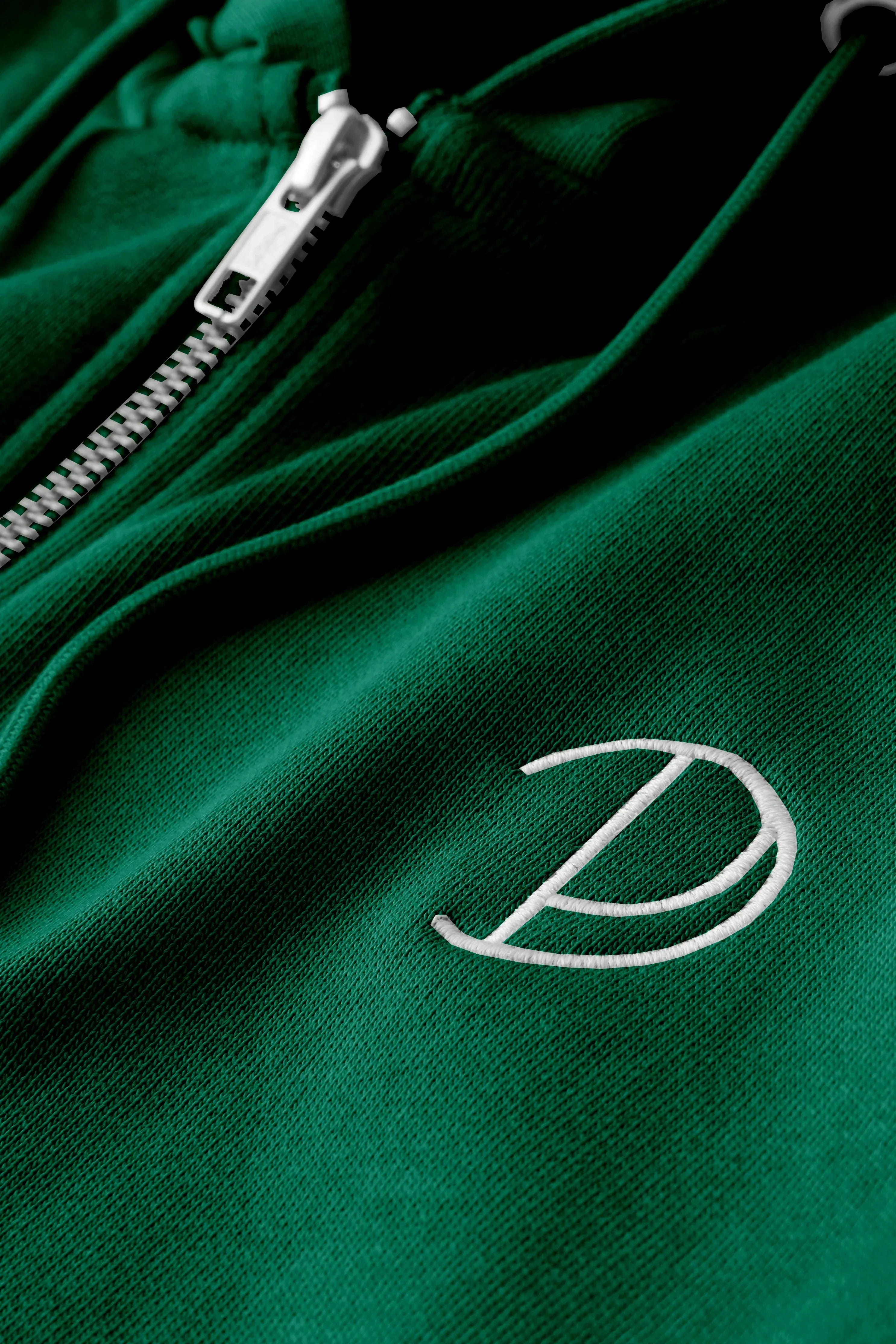 Sudadera con capucha y cremallera P bordada