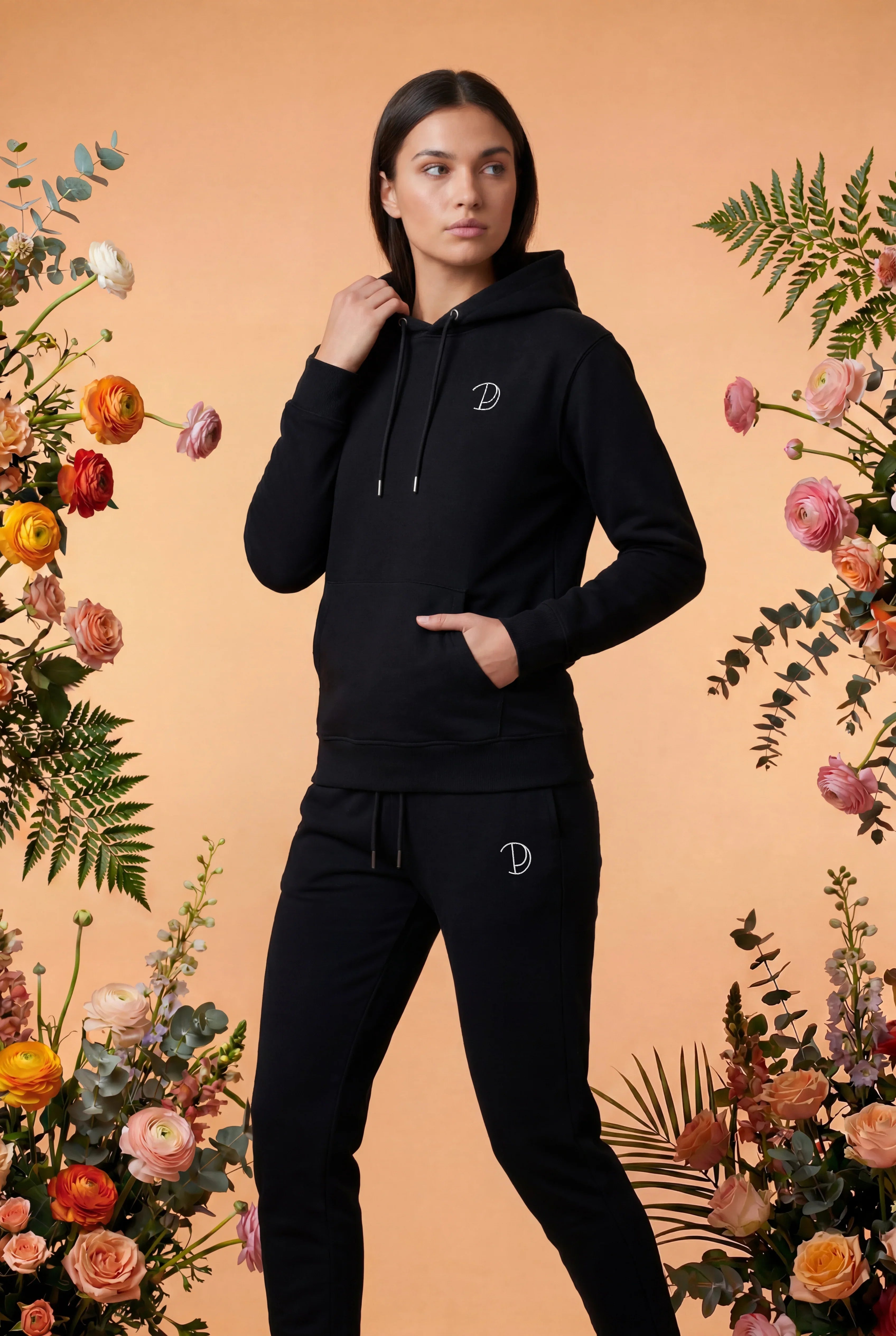 Sudadera con capucha P bordada