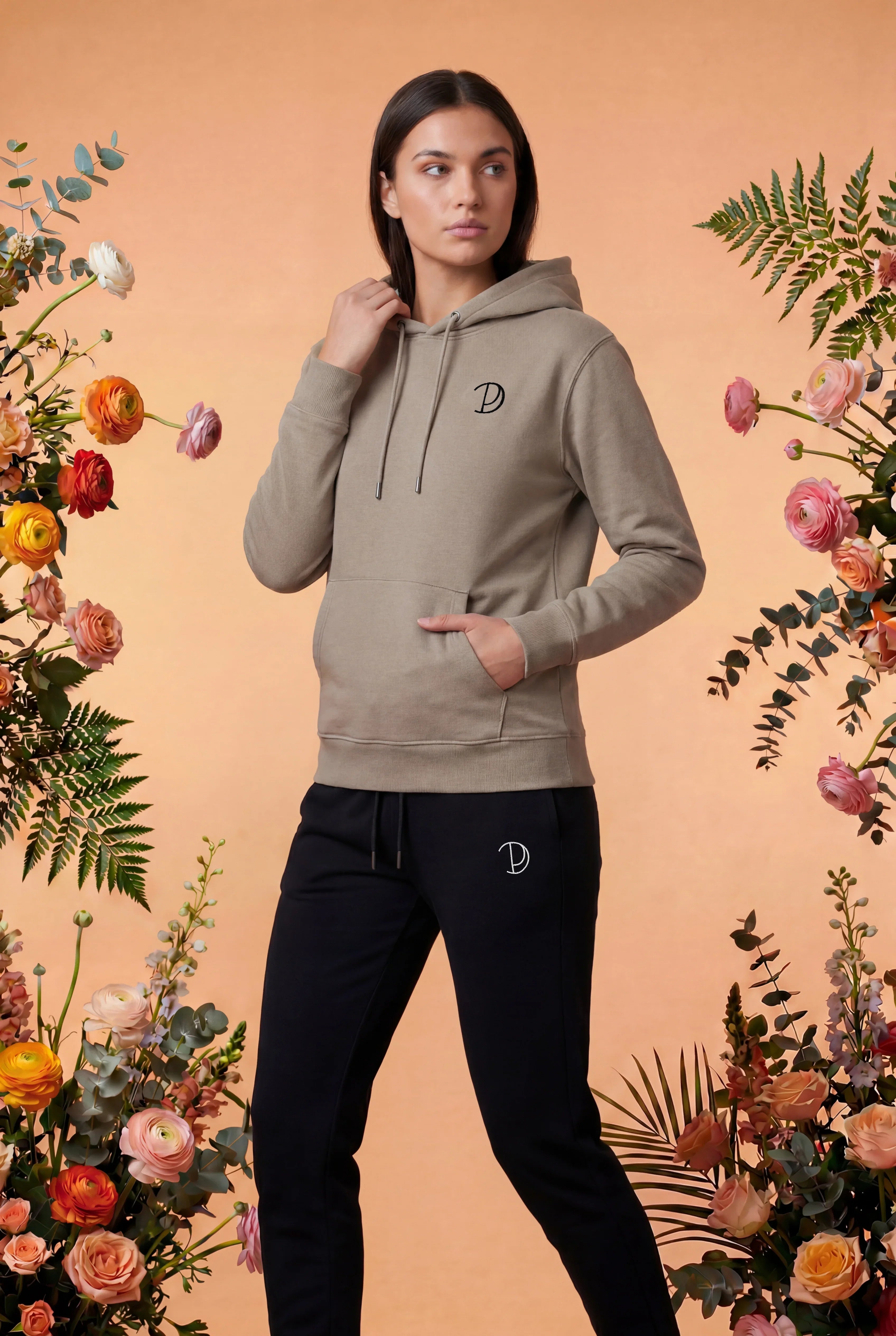 Geborduurde P Hoodie