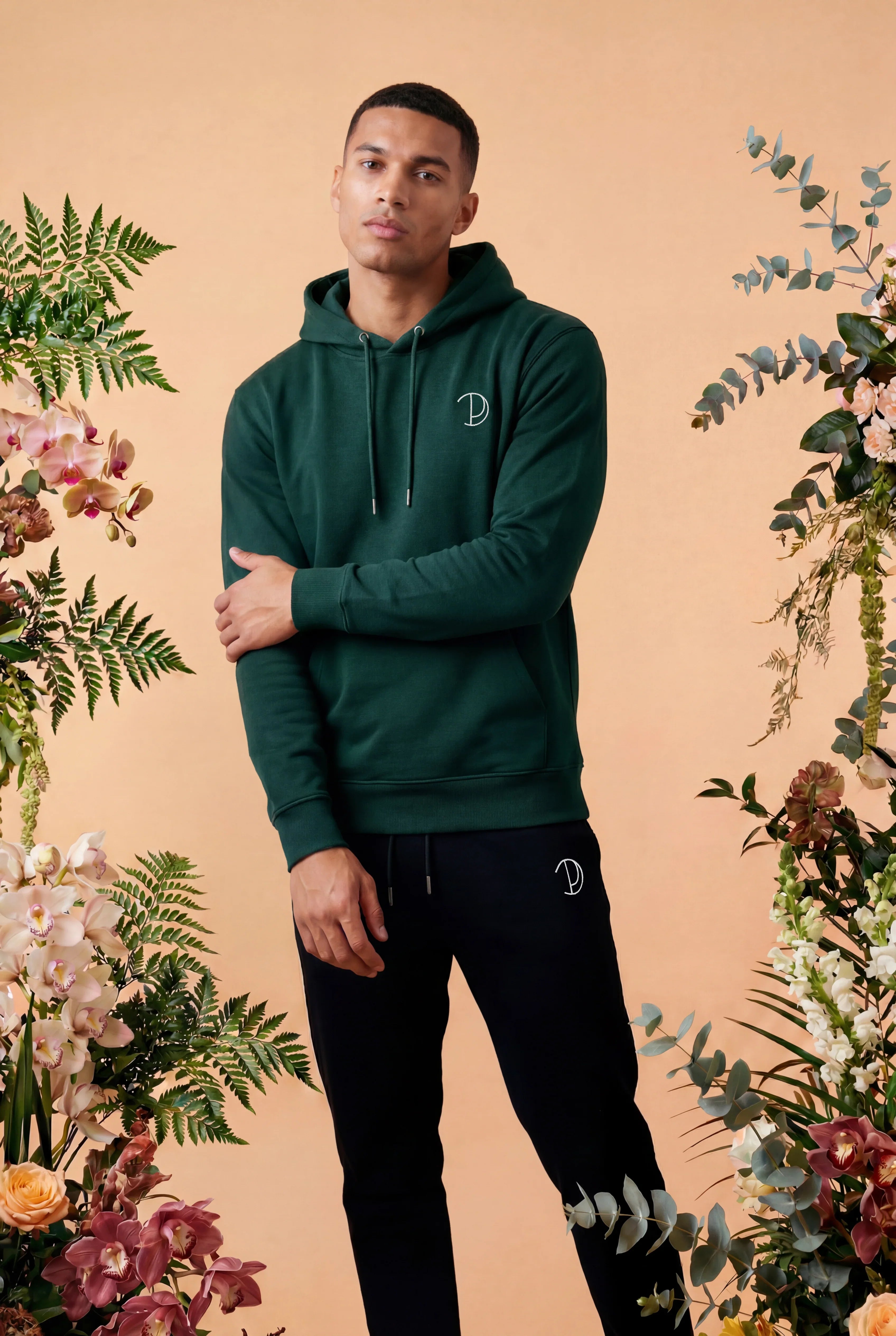 Sudadera con capucha P bordada